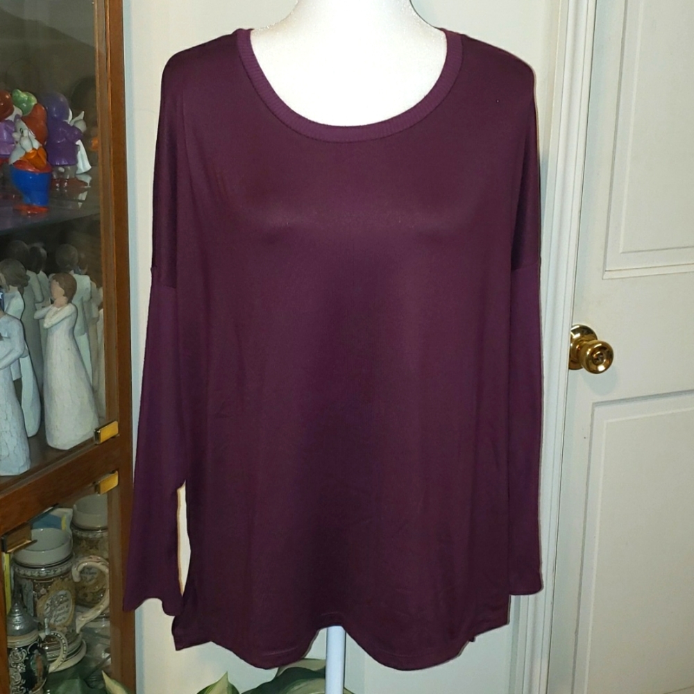 Oversized Knit Top, with ribbed sleeves.   NWT.  L -XL